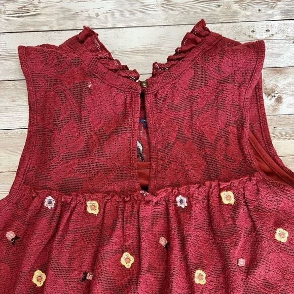 MI AMI Embroidered Floral Lace Ruffle Mini Babydoll Dress Medium Burgundy - Picture 12 of 13